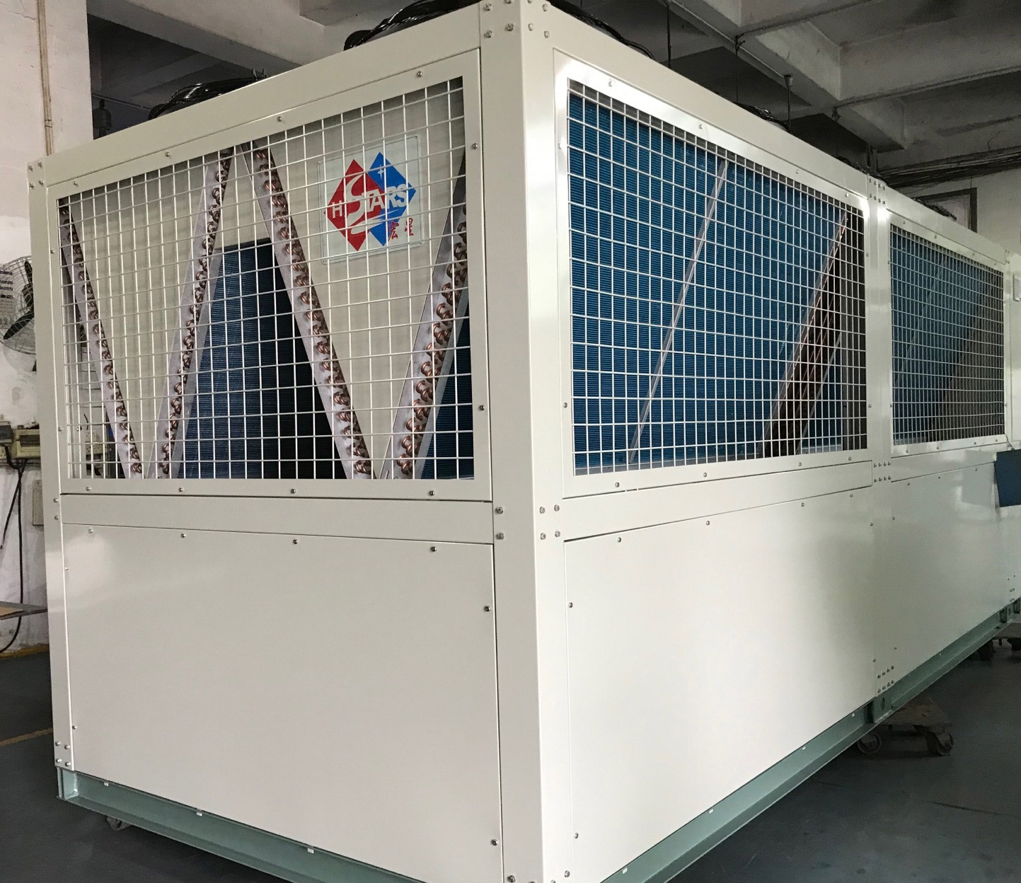 Air cooled chiller for concrete mixer